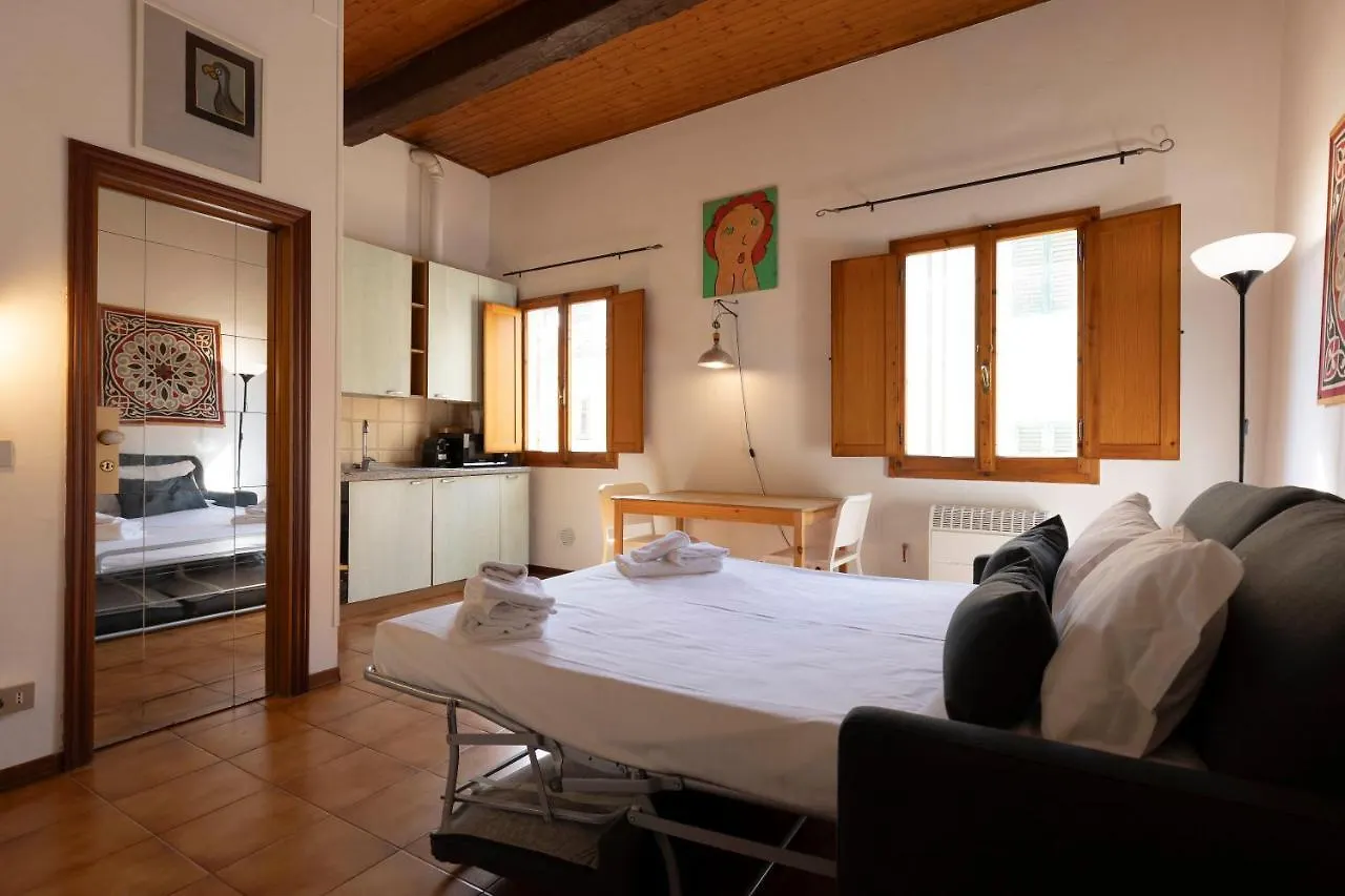 San Frediano Loft Apartment Florence
